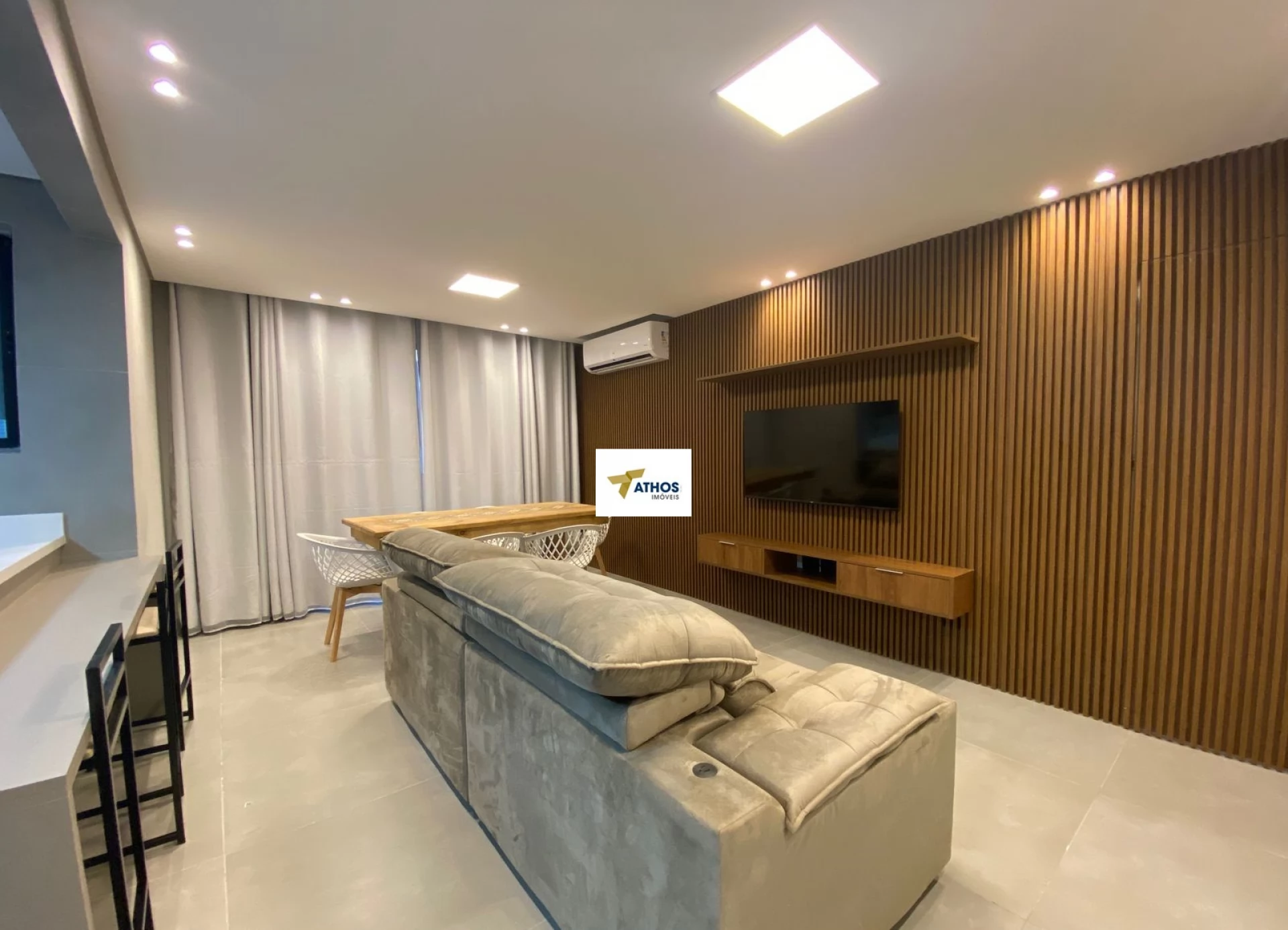 Apartamento com 03suítes à venda Santos - Ponta da Praia - 