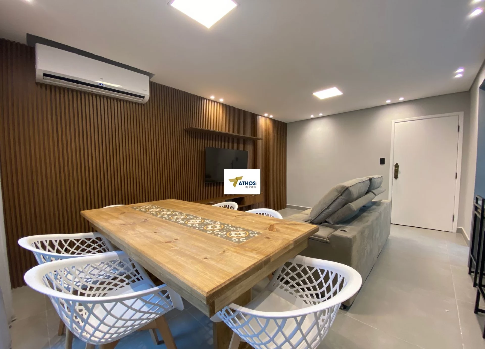 Apartamento com 03suítes à venda Santos - Ponta da Praia - 