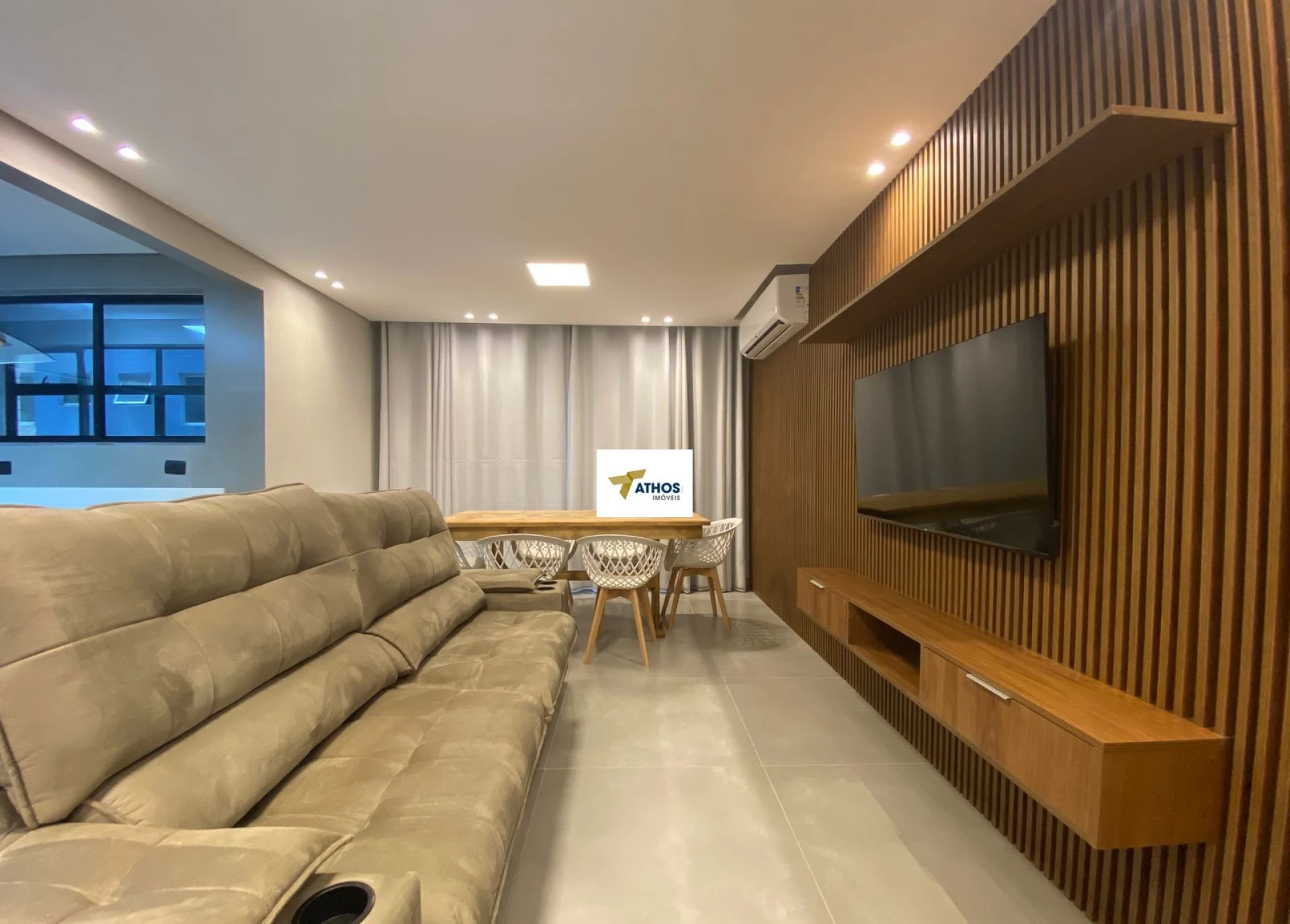 Apartamento com 03suítes à venda Santos - Ponta da Praia - 