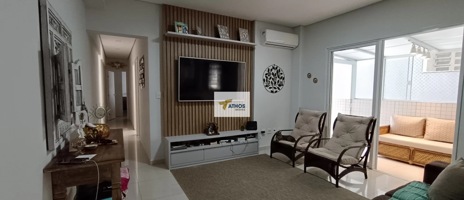 Apartamento à venda, 03 dormitórios no Bairro Pompéia-Santos - 