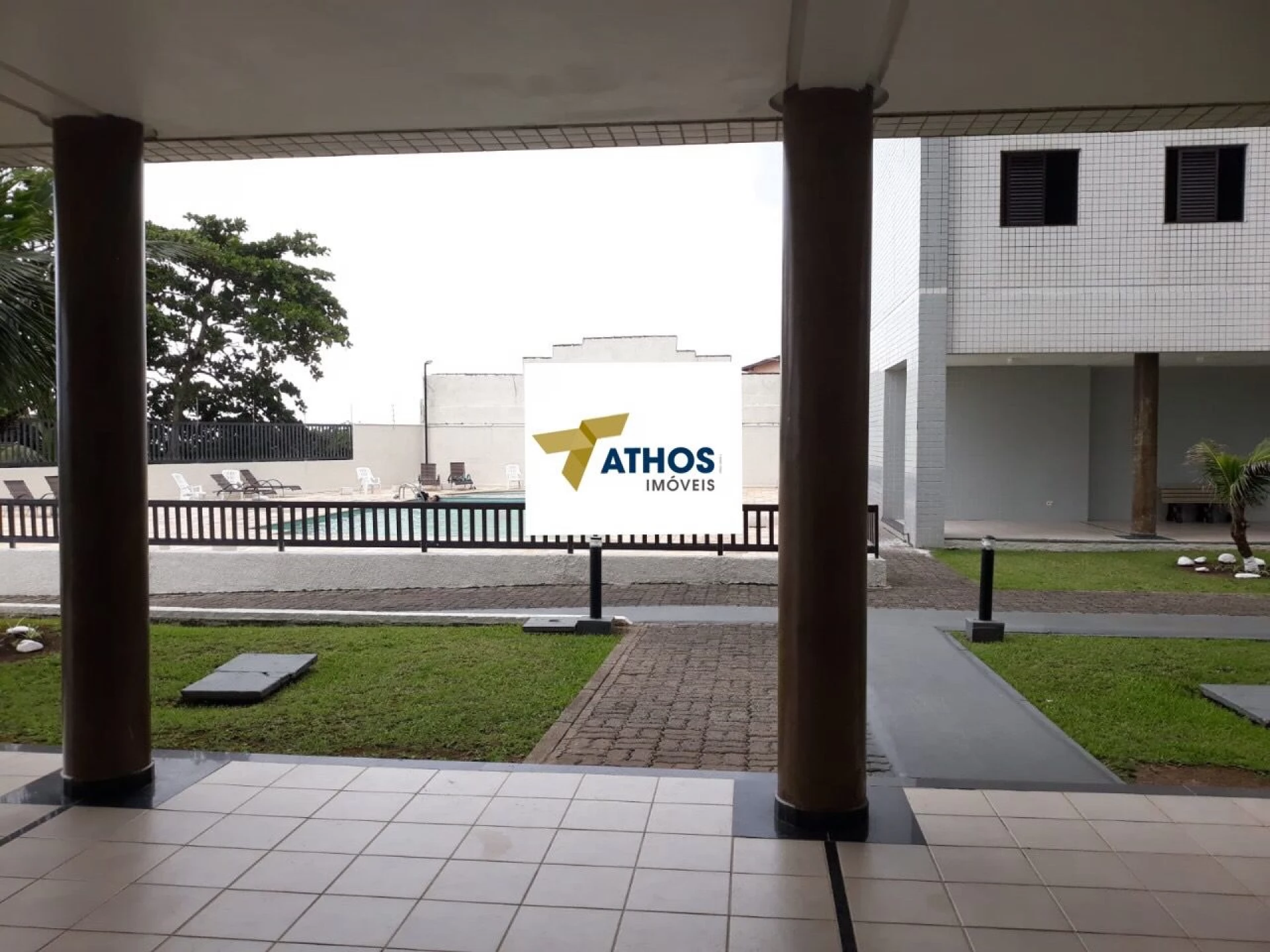 Apartamento à venda, 02 dormitórios com suíte e 02 vagas de garagem em Itanhaem - SP - 