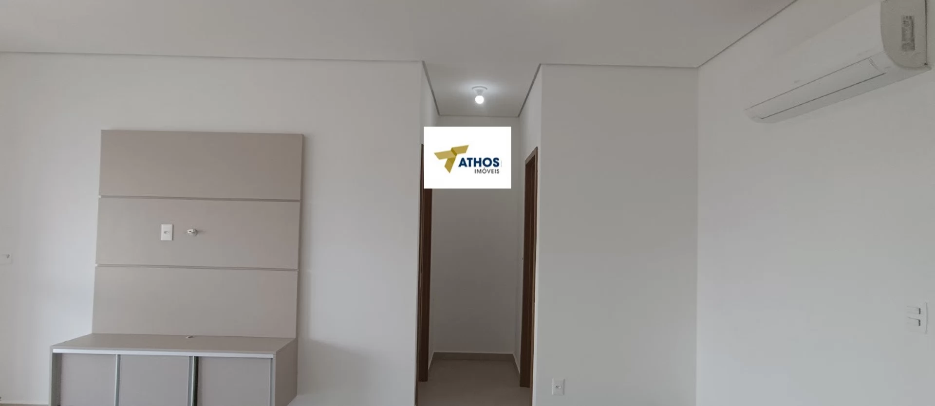 Apartamento 1 Dormitório no Boqueirão – Ótima Localização! - 