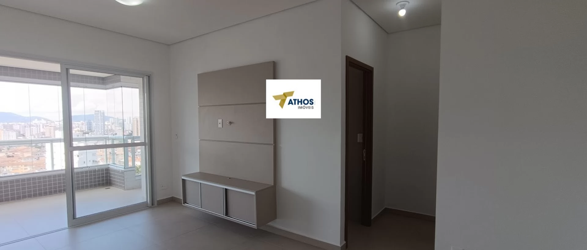 Apartamento 1 Dormitório no Boqueirão – Ótima Localização! - 