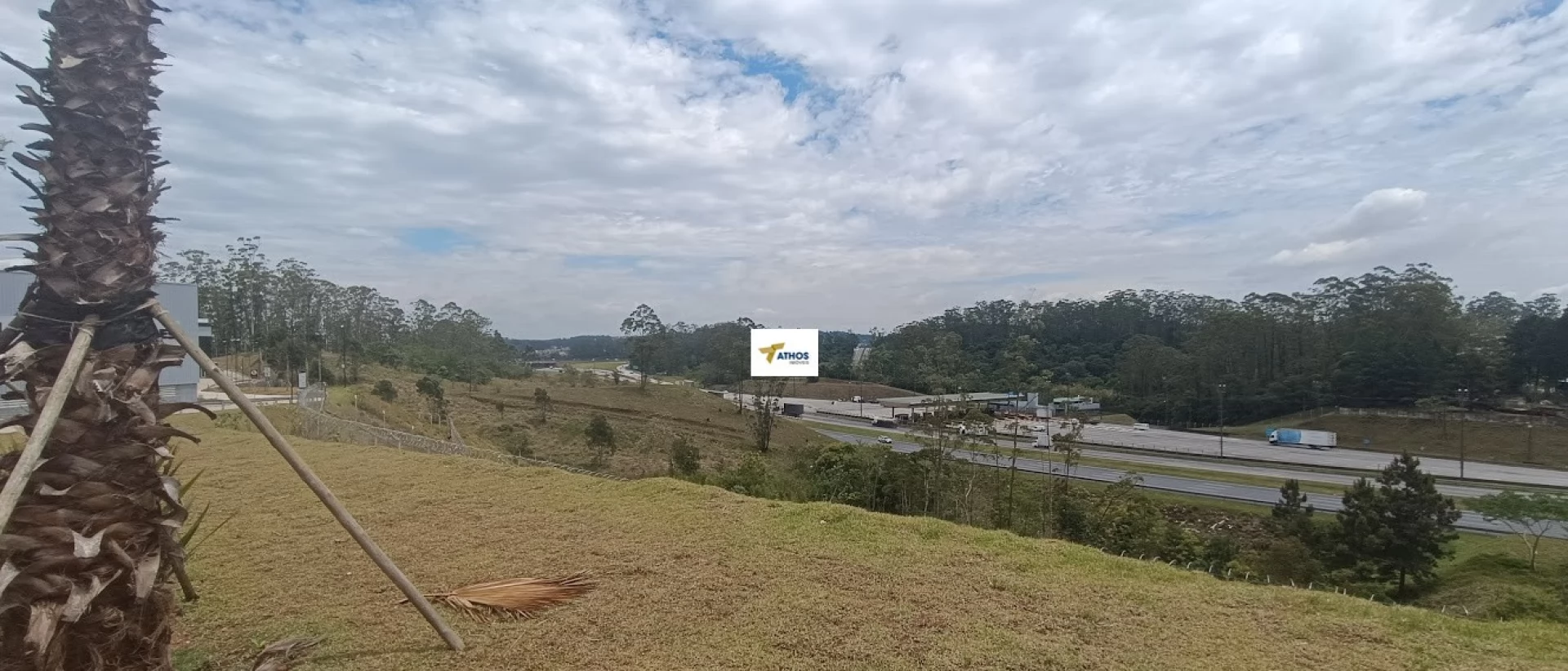 Galpão Logístico para aluguel possui 2100 metros quadrados em Alvarenga - São Bernardo do Campo - SP - 