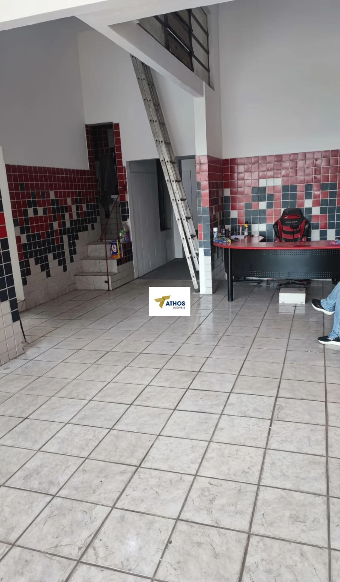 Imóvel para aluguel tem 710 metros quadrados em Centro - Santos - SP - 