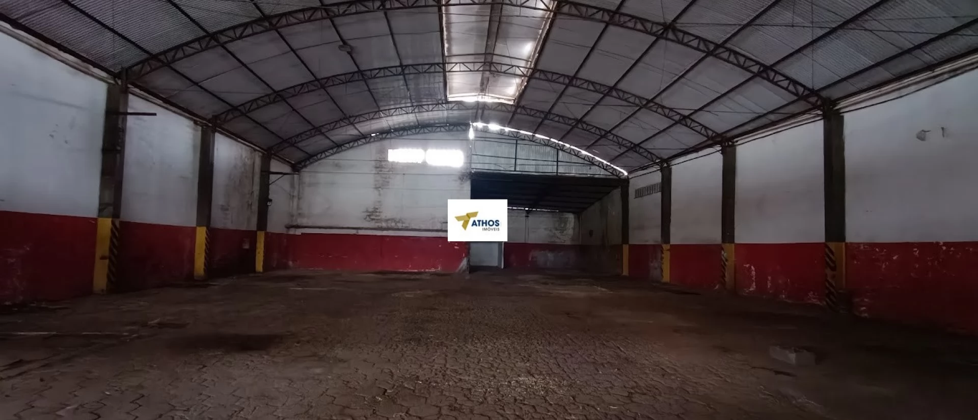 Galpão para aluguel com 733 metros quadrados em Centro - Santos - SP - 